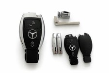 2 Tasten Schlüssel Gehäuse Für Mercedes Benz W204, W205, W212, Usw.. 2 Tasten Schlüssel Gehäuse Für Mercedes Benz W204, W205, W212, Usw..