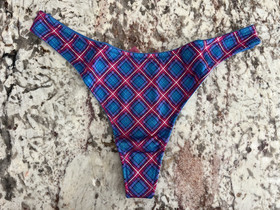 True Vintage Victoria's Secret Sexy Little Things Keyhole Thong Panties Small