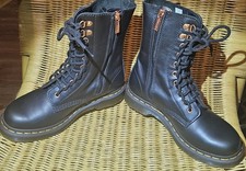 Dr.Martens 1490 Rose Gold HardwareStiefel Dam...