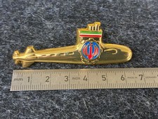 submarine badge blue