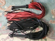 HEAVY LONG THUDDY BLACK RED GRAIN Leather Flogger 36 Tails Rugged Horse Trainer