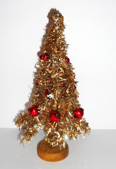 Downton Abbey Pbs Christmas Tree Red Glass Ornament For Sale