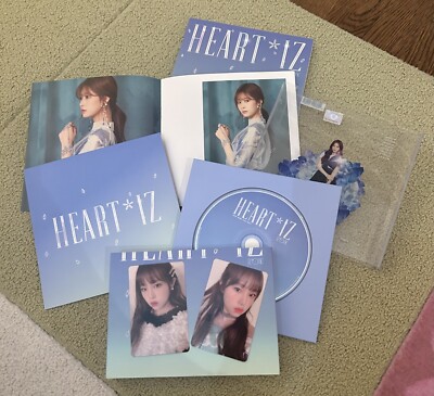  IZONE 2nd Mini Album - HEART*IZ [ Sapphire ver. ] CD + Mini Photobook + Yena PC
