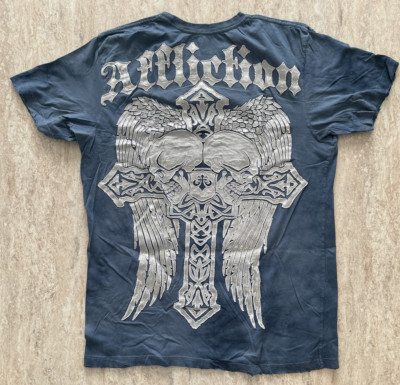 AFFLICTION 'CUT SERIES' Skulls Angel Wings Crosses Blue Mens XL Fabric on Fabric