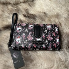 NWT Ed Hardy Front Pocket Bifold Zip Around Wristlet - Skulls  Flowers