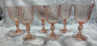 France Arcoroc Rosaline Pink Swirl Wine Goblets 6.5″ lot of 6 8oz. Preowned.