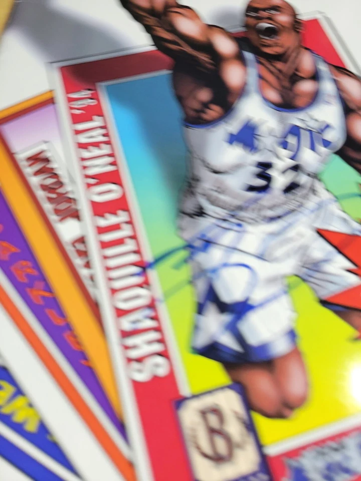 SHAQUILLE O'NEAL SIGNED 1994 BECKETT MAGAZINE COA ISSUE 50 MINT ! AUTO AUTOGRAPH - Image 2 of 4