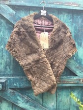 STOLA DONNA VERA PELLICCIA MARRONE UNICA INDOSSATA SU FILM BRITANNICO INC UK P0