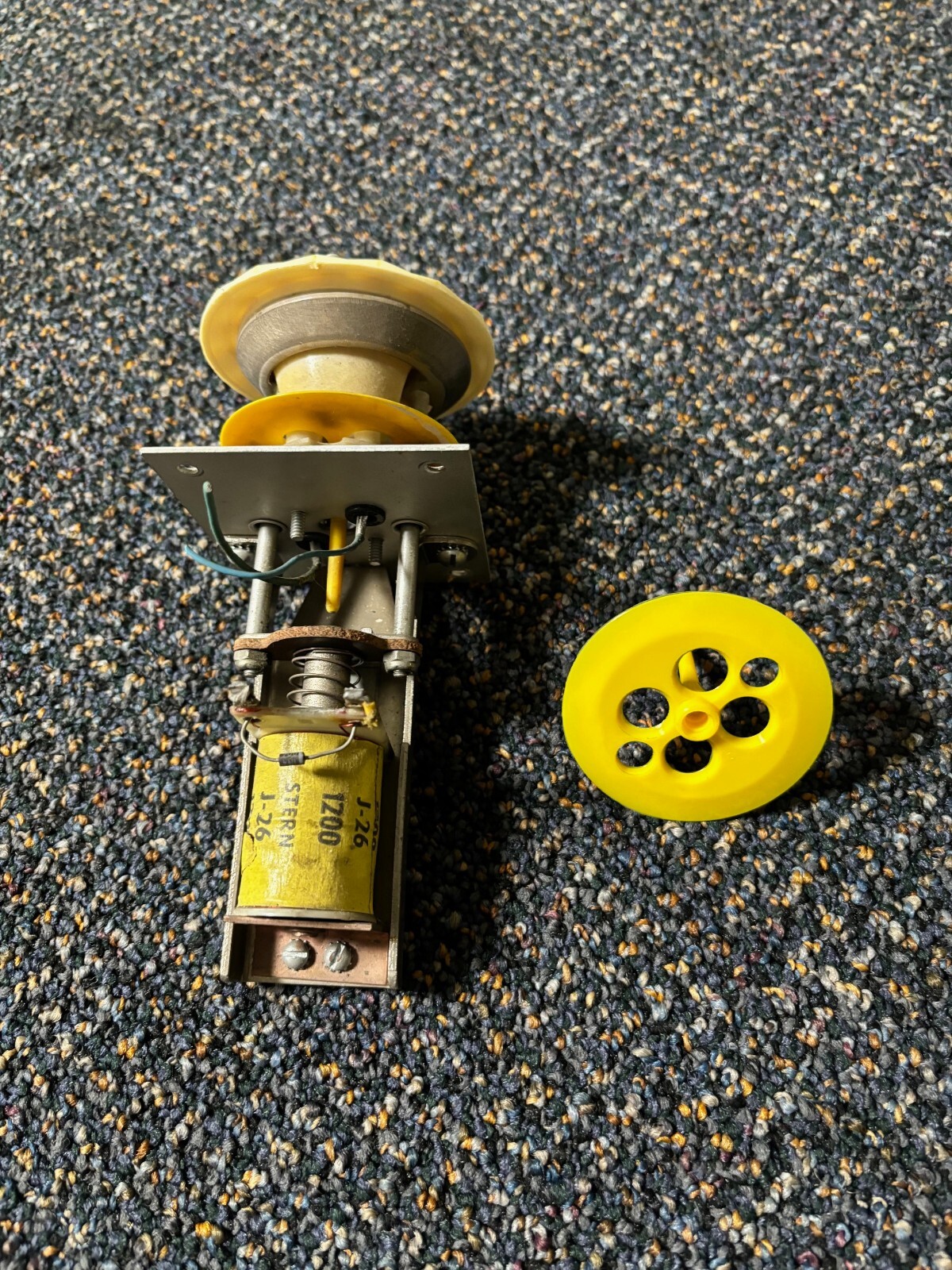 1979 STERN FACTORY ORIGINAL POP ASSEMBLY USED AS-IS FOR PARTS