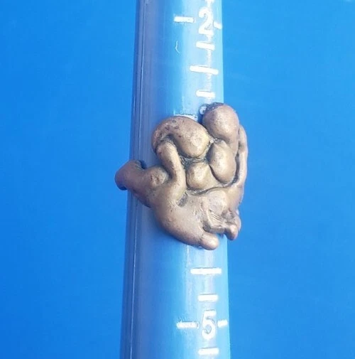 Anel artesanal vintage de latão maciço. Tamanho 3,5 - Imagem 2 de 4