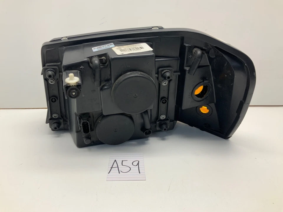 2002 2003 2004 2005 2006 2007 - 2009 GMC Envoy Right Side Halogen Headlight OEM - Image 2 of 4