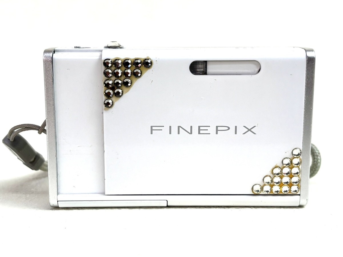 Fujifilm FinePix Z2 compact Digital Camera WHITE | eBay