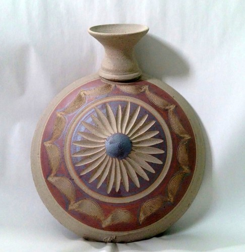 Vintage 11" Carved Sandstone Unique Art Pottery signed Disc Table Spill Vase - Picture 2 of 8