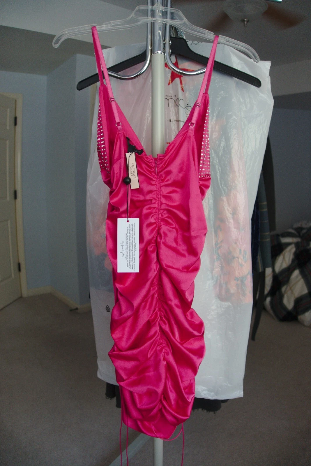 UNDERCOVER Abito a specchio Victoria's Secret x For Love & Lemons Mirage fucsia M