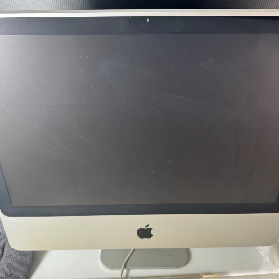 Apple imac 20" 2009 2.4 GHz Intel Core 2 Duo A1224 2 GB DDR2 SDRAM ATI Radeon HD - Image 2 of 4