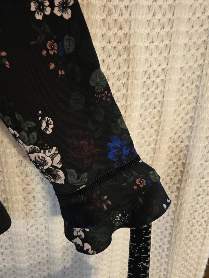 Blusa Jack BB Dakota Negra Floral Mangas Largas Volantes Pullover Talla Grande NUEVA Foto 2 de 4