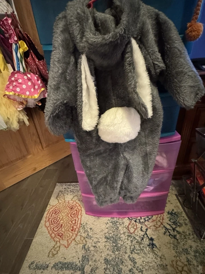 Bunny Costume One Piece Zip Up Size 3-4T. Very Cute, No Tags. - Image 2 of 3