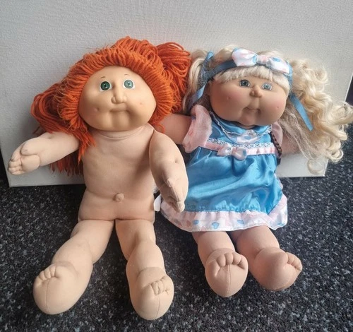 VINTAGE CABBAGE PATCH DOLLS X 2