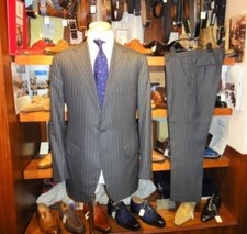Beautiful suit from the brand Sartoria Partenopea in size 52/L APT0011