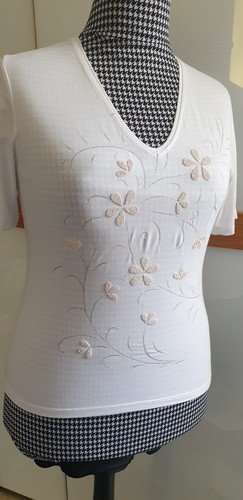 Angie verspieltesDamen Shirt T-Shirt mir Aufdruck und Perlen weiß Gr. 46