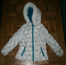 Snozu Girls Size 3T Faux Fur Lined Hooded Zip up Jacket, Coat with Hood.