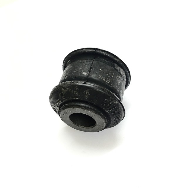 Genuine MercedesBenz REAR ANTI ROLL BAR EYE BUSHES for Sprinter
