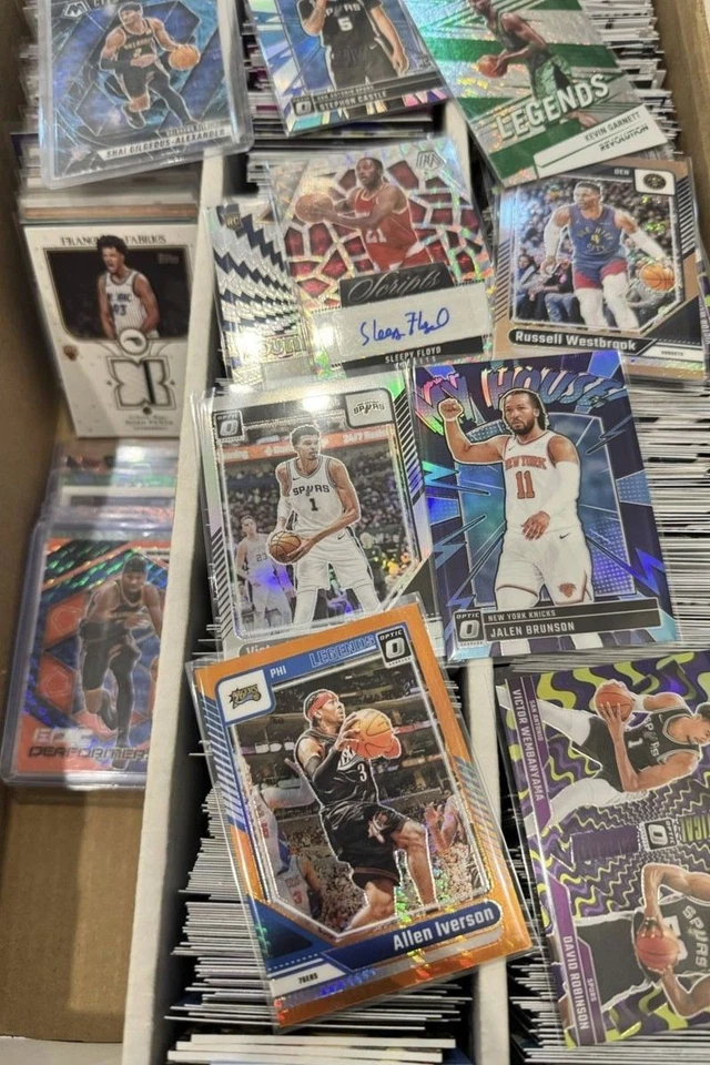 BASKETBALL - ALL LOTS SHOW - Auctions starting at $2 & $5