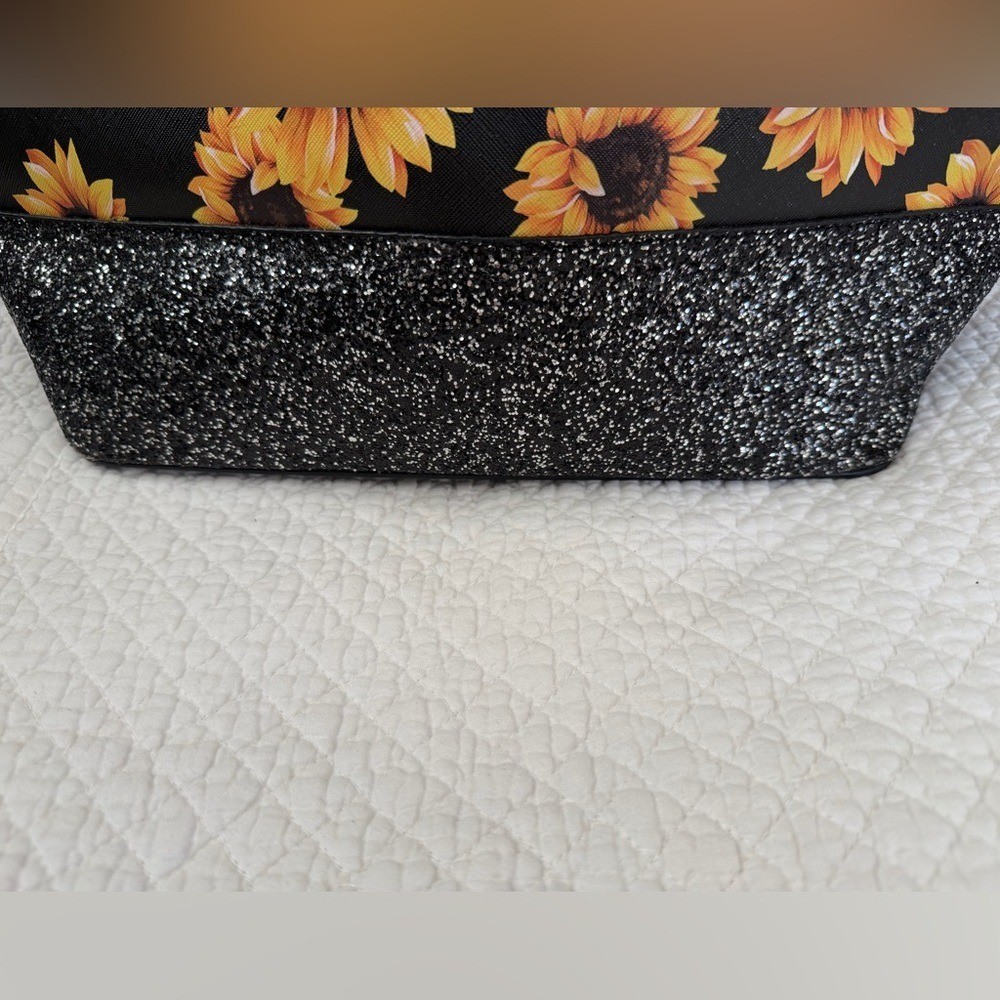 Kate Spade Sunflower Purse/Handbag, EUC thumbnail 3
