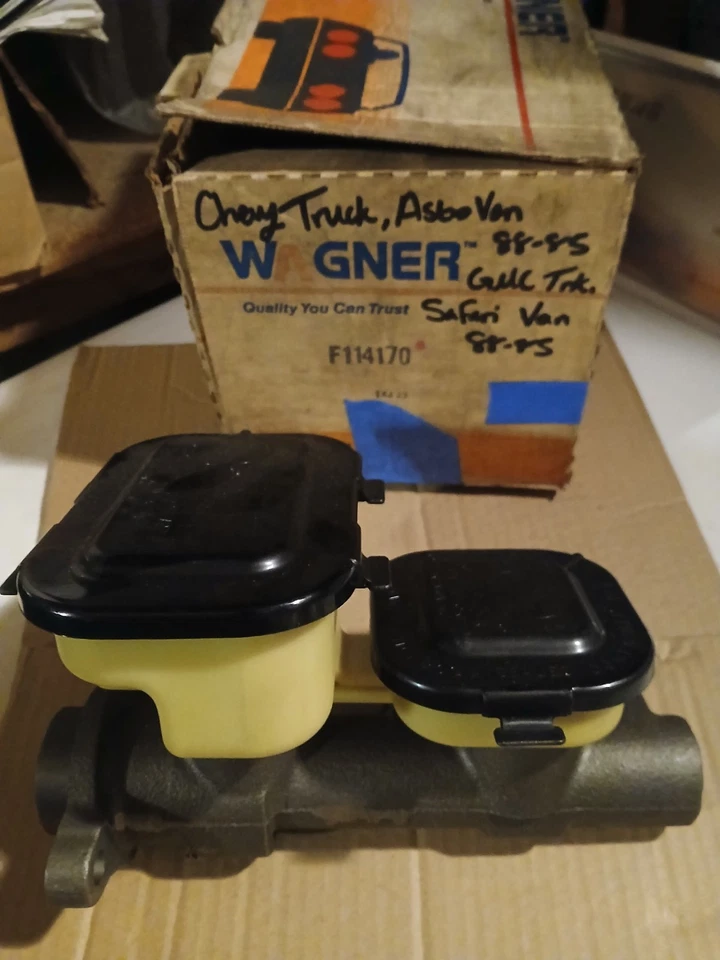 Nuevo de Lote Antiguo Wagner F114170 Cilindro Maestro de Freno - 1985-1989 Chevy Astro Van/GMC Safari Foto 2 de 3