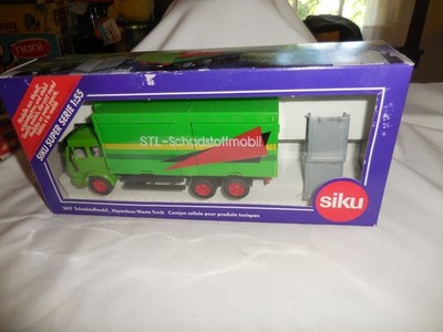 SIKU Super Serie 1:55 2617 Schadstoffmobli  Hasardous Waste Truck