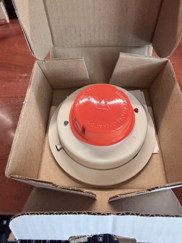 8-System Sensor 2W-B Smoke Detector 2-Wire White, ORIGINAL BOX