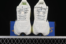 US size 10 New Brooks Glycerin Max Men's shoes White