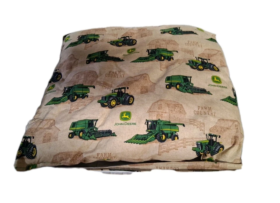 Juego de cama infantil JOHN DEERE con 3 almohadas y edredón. tamaño de edredón 43x43. Foto 3 de 4
