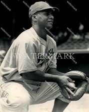 EM109 Roy Campanella Brooklyn Dodgers 8x10 11x14 16x20 Photo
