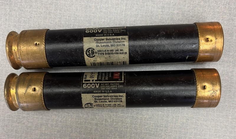 Lot of 2 Bussmann Fusetron FRS-R-50 600V RK5 Time Delay Dual Element Fuse untest