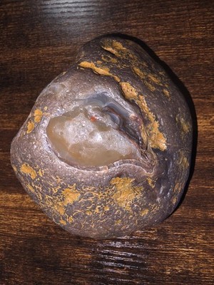 I Lb 3.6 Oz Brown Peeler With Some White Bands  And Limonite Coloring