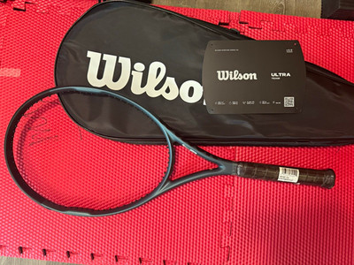 Wilson Ultra Team v4.0 Tennis Racquet 4 1/4'' Grip