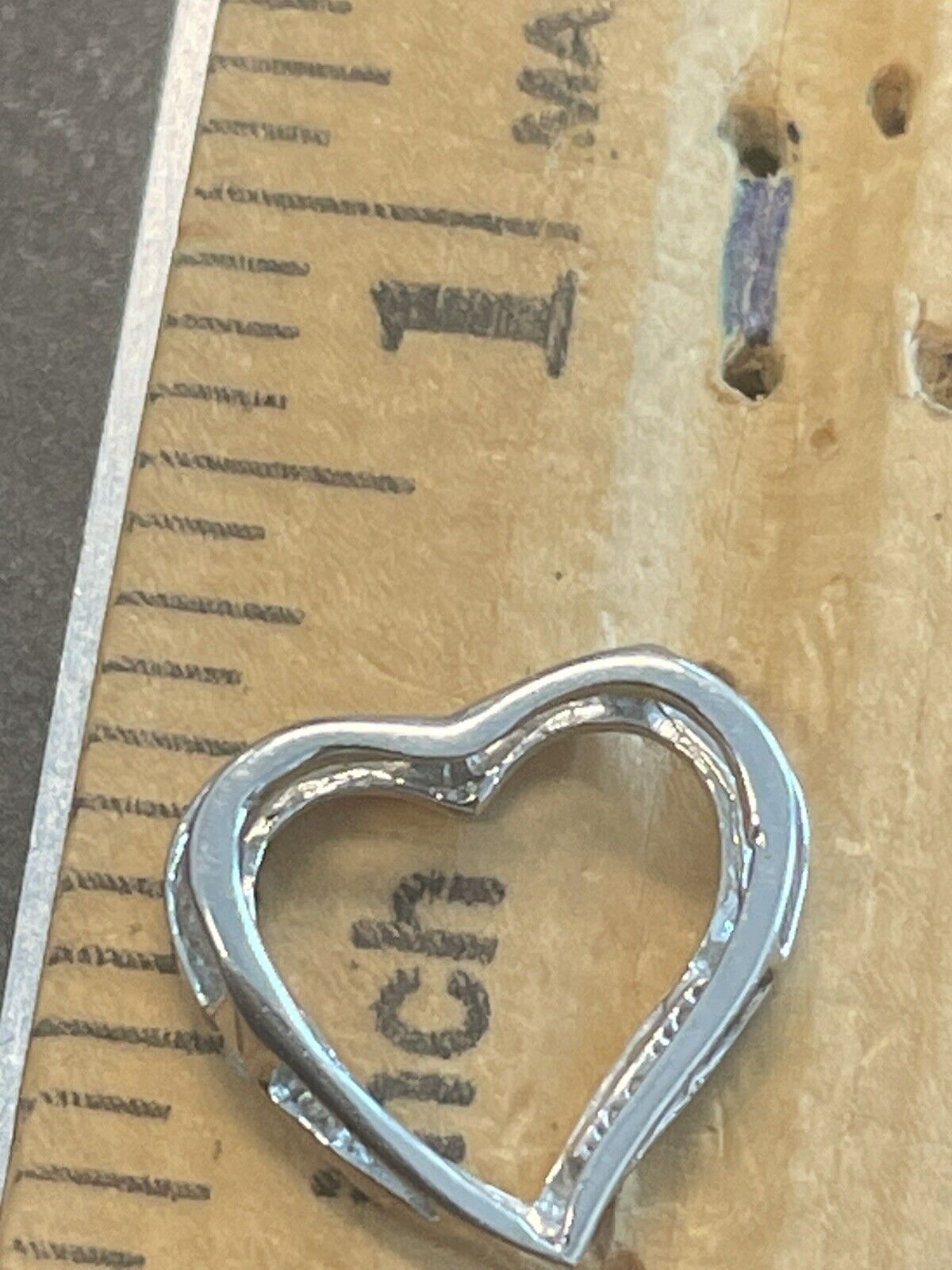 10KT White Gold Diamond Heart Pendant - image 6