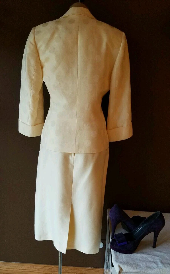 Traje falda Albert Nipon 3 piezas, talla 4. Bronceado con un toque de melocotón Foto 3 de 4