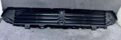 New OE 2017-2026 Chrysler Pacifica Active Shutter Grille W Motor 68438679 OE