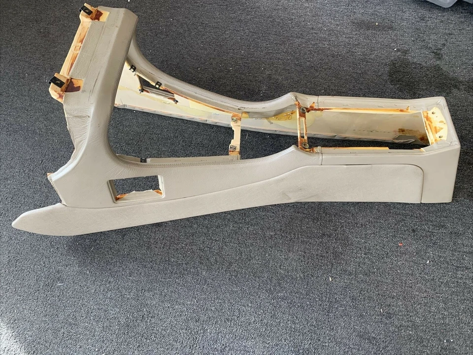 1993 1994 Jaguar XJ6 VANDEN PLAS передняя центральная консоль бежевый / желтовато-коричневый OEM - Изображение 2 из 4