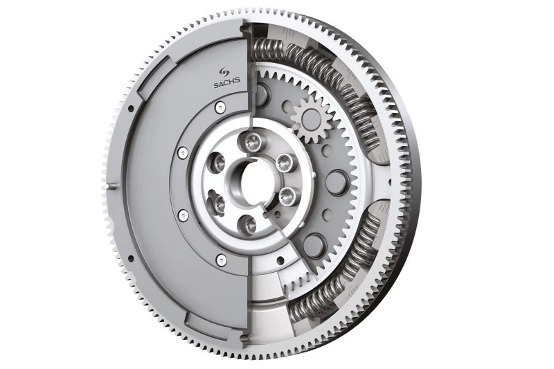 Volante Bimass Sachs Alfa Romeo 159 Brera Spider (939) 1.9 2.2 JTS 160 185 HP Foto 3 de 4