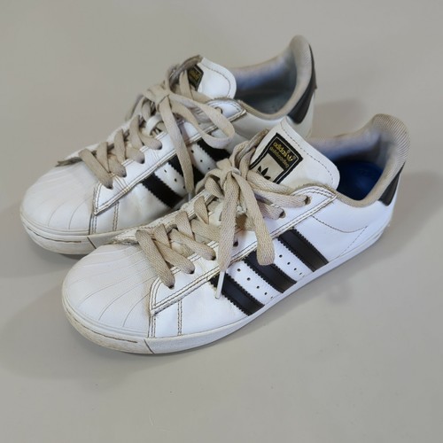 nike foamposite mirror