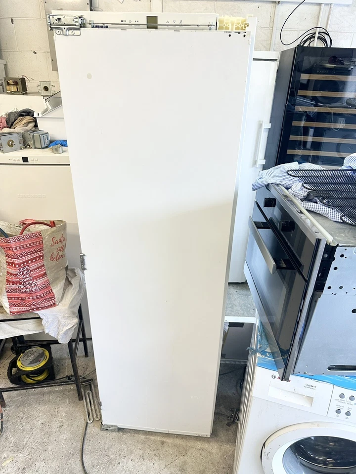 Liebherr SIGN3566 Integrierter Gefrierschrank Einbau-Gefrierschrank AUSSCHLACHTEN FÜR TEILE