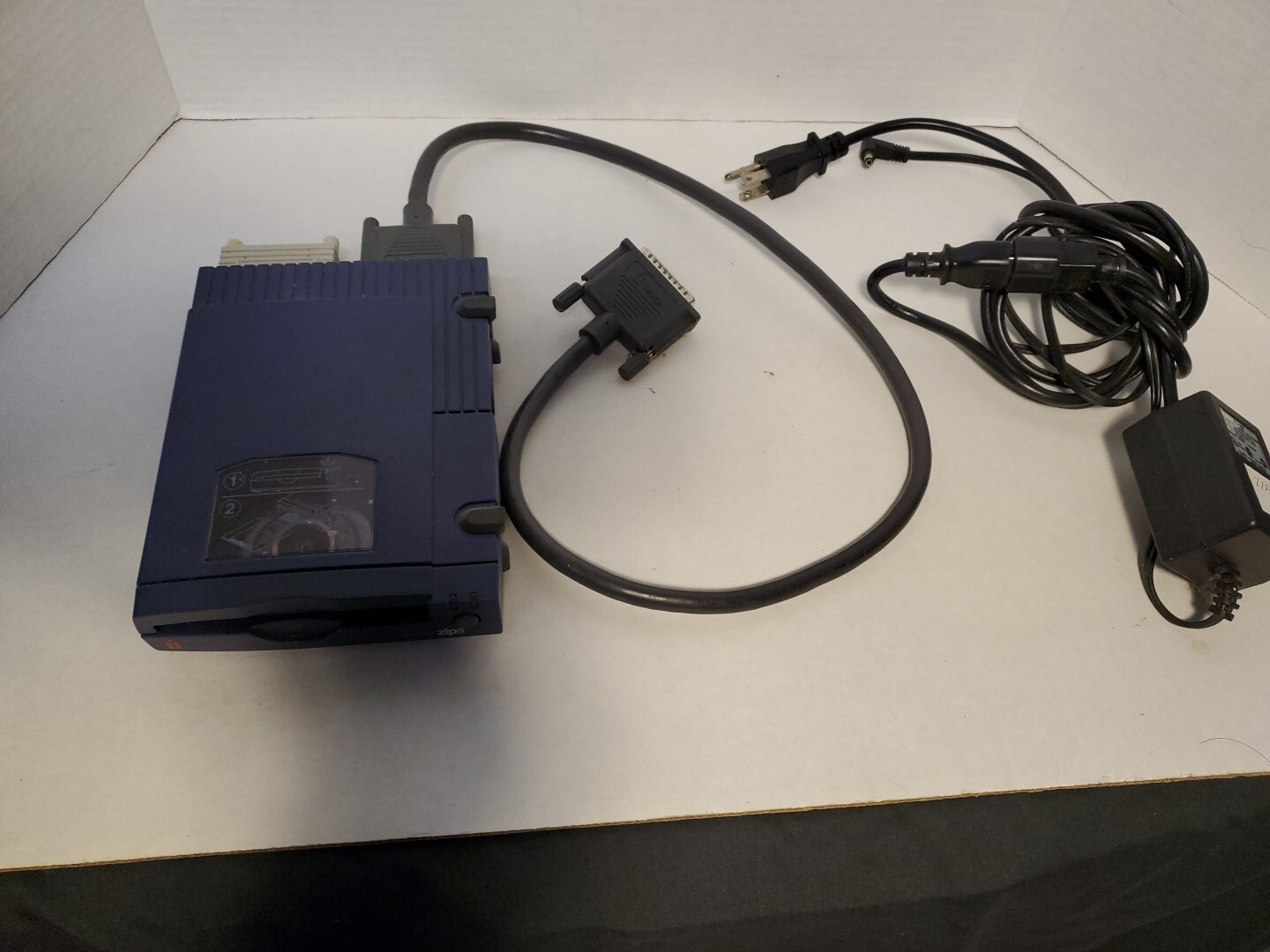 iOmega Zip 100 Plus Dual SCSI Parallel Drive Power Supply Cable Powers