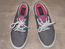 Youth Polo Ralph Lauren Polo Faxon II Gray Chambray/Pink Deck Sneaker. Kids Sz 3