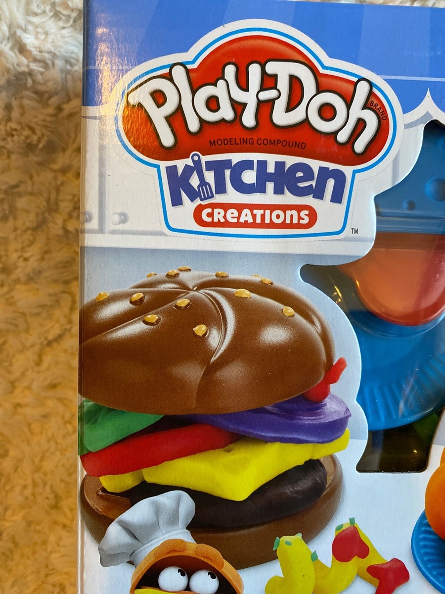 NEW Play Doh Kitchen Creations Burgers 'N Fries Set Containers