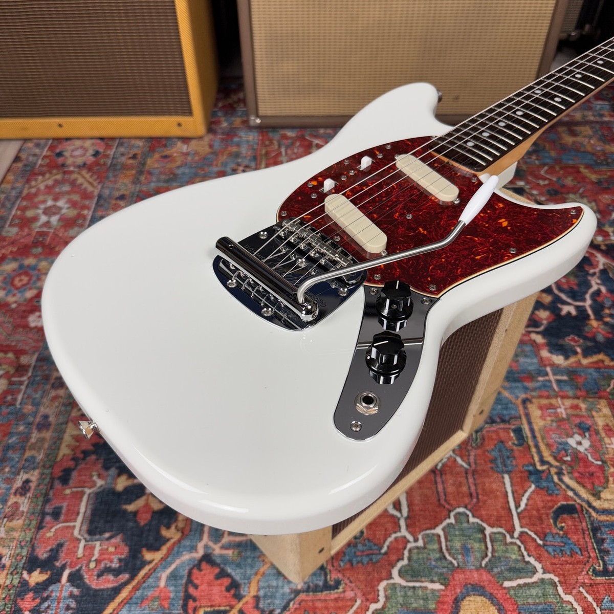 Fenderムスタング Traditional 60s Mustang Fender Made in Japan Traditional 60s Mustang Olympic White