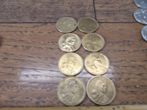 8 coins 2000 P Sacagawea One Dollar Coin US Liberty Gold