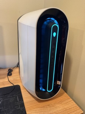 Alienware Aurora R11 Intel i7-10700 32GB RAM RTX2080 SUPER 8GB 1TB SSD Gaming